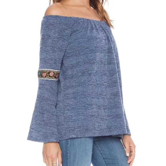 VAVA by Joy Han KYLE Cold Shoulder Blouse GRAY Large NEW With Tags - Picture 6 of 8